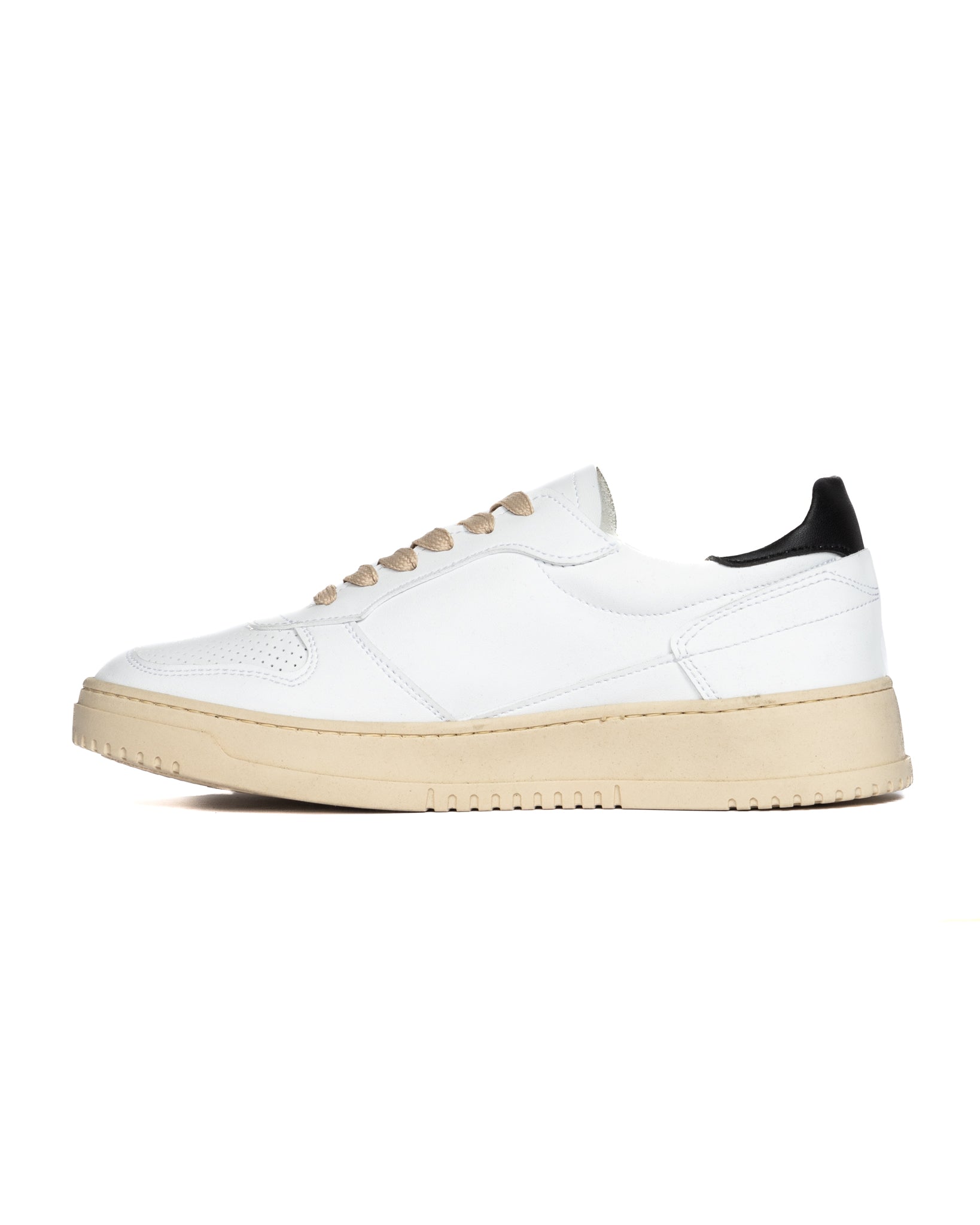 S07 - sneakers in pelle bianca dettagli neri