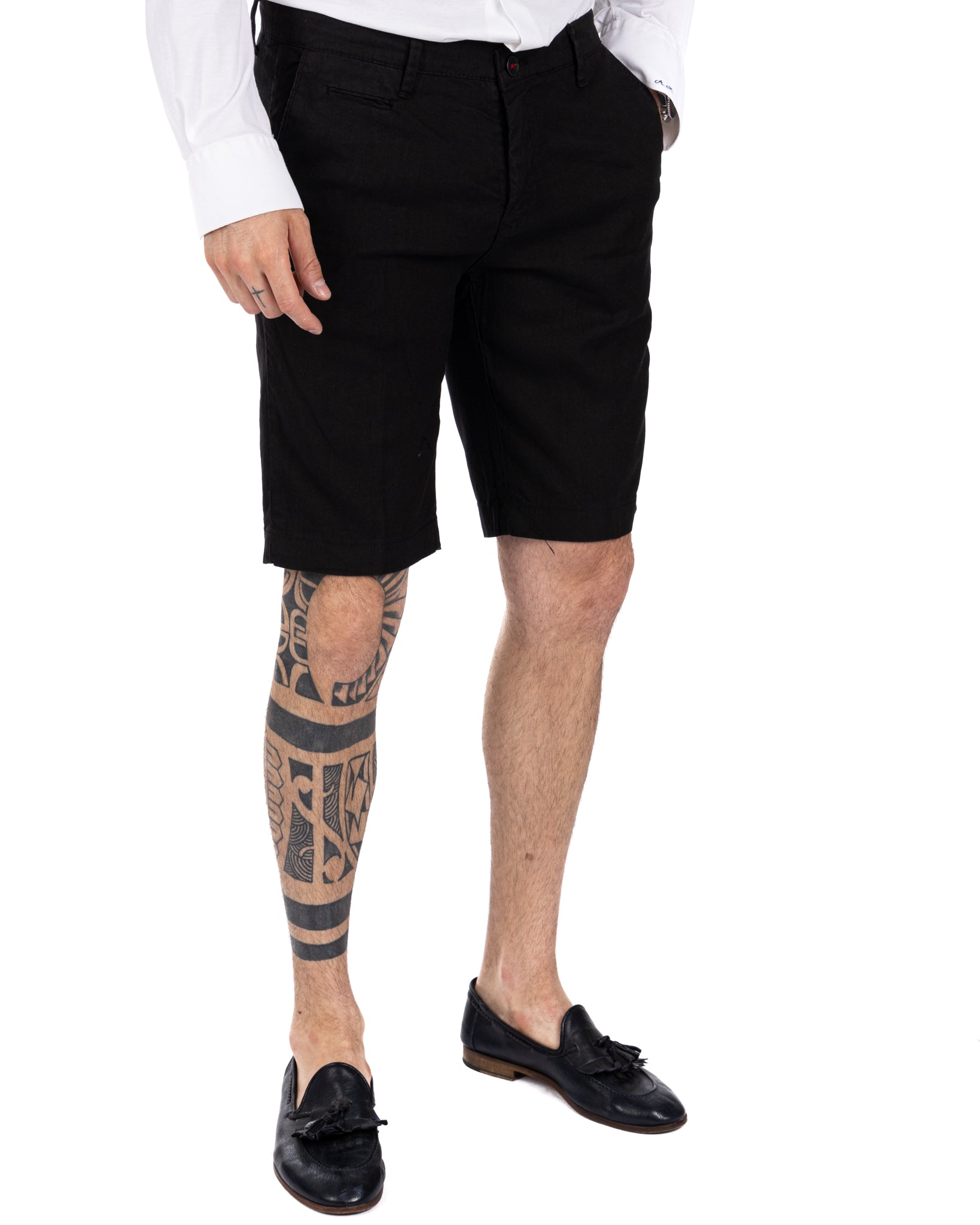Mustique - black stretch linen Bermuda shorts