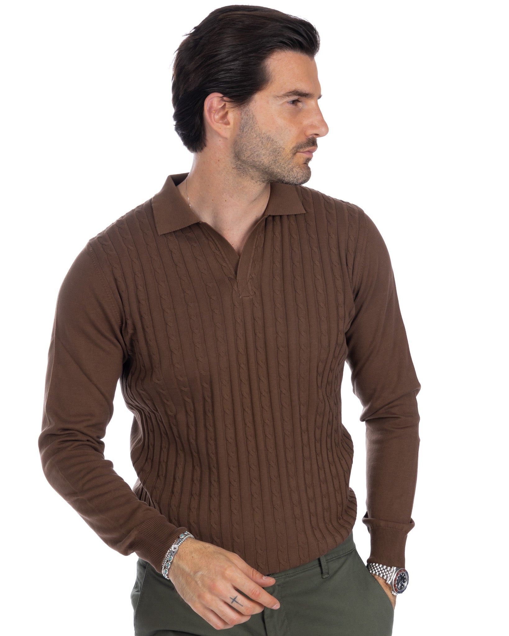 Matteo - maglioncino tabacco con trecce