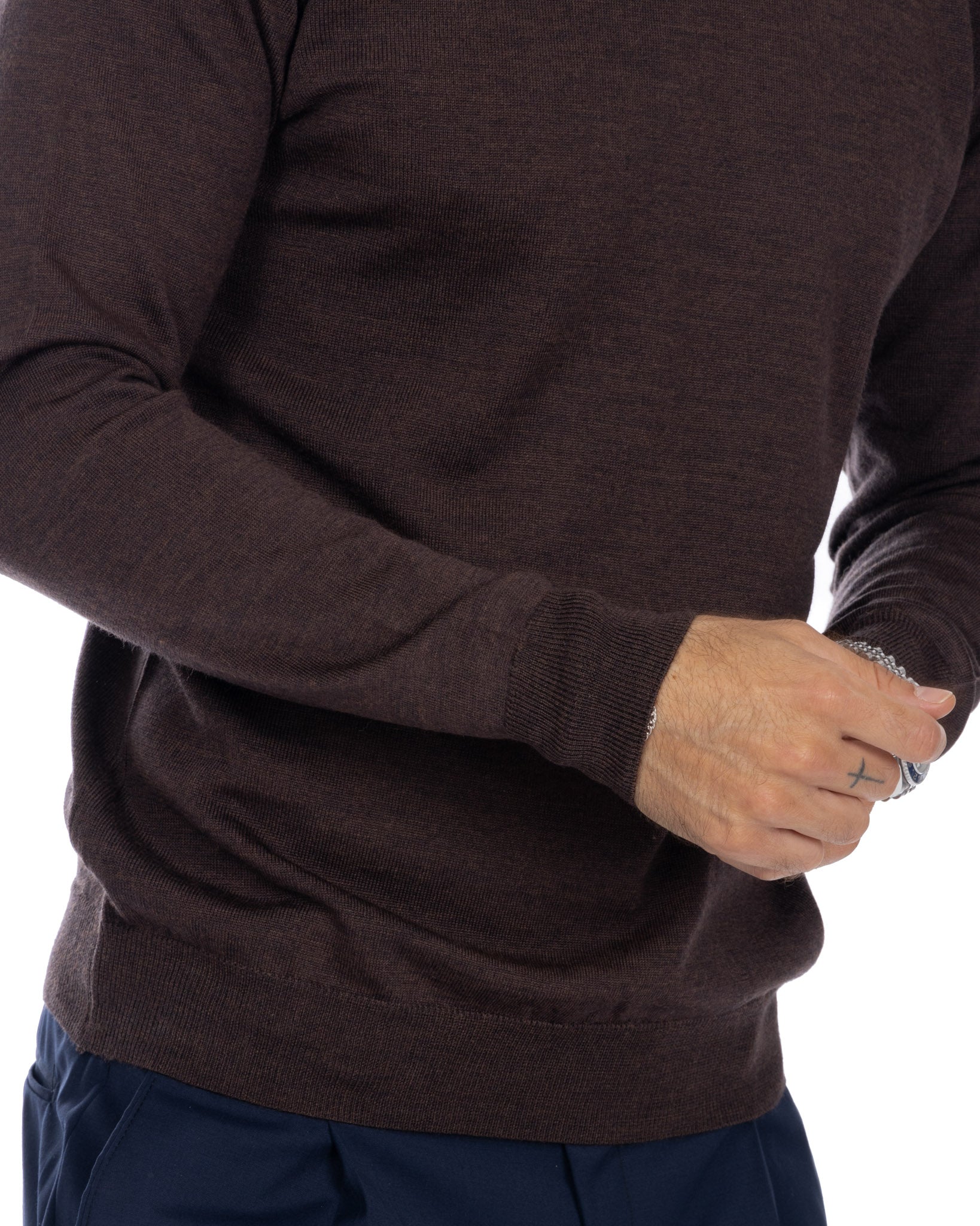 Furore crewneck in Tollegno merino wool dark brown