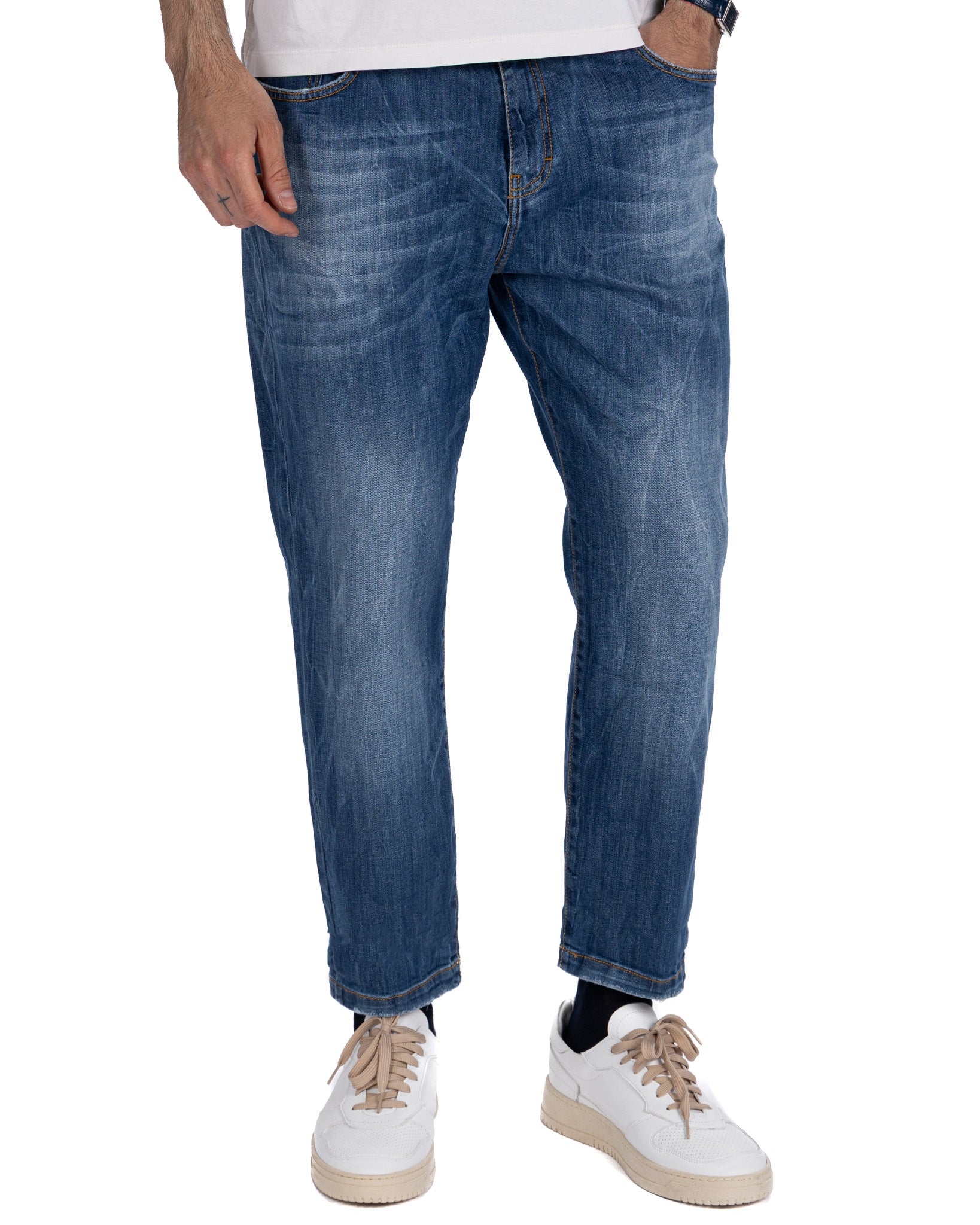 Federic - medium wash jeans