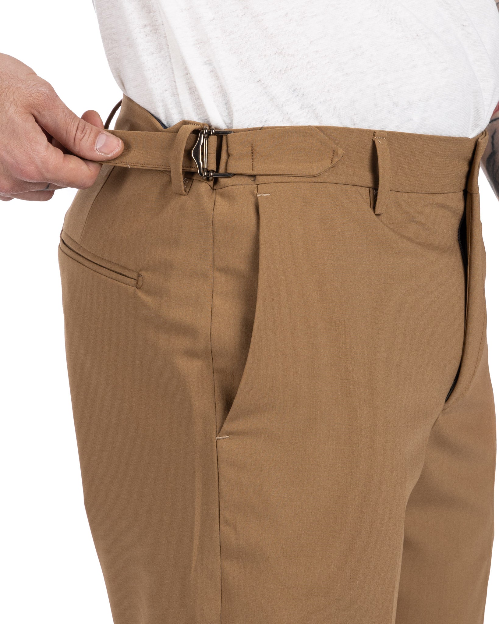 Trani - pantalone con fibbie beige