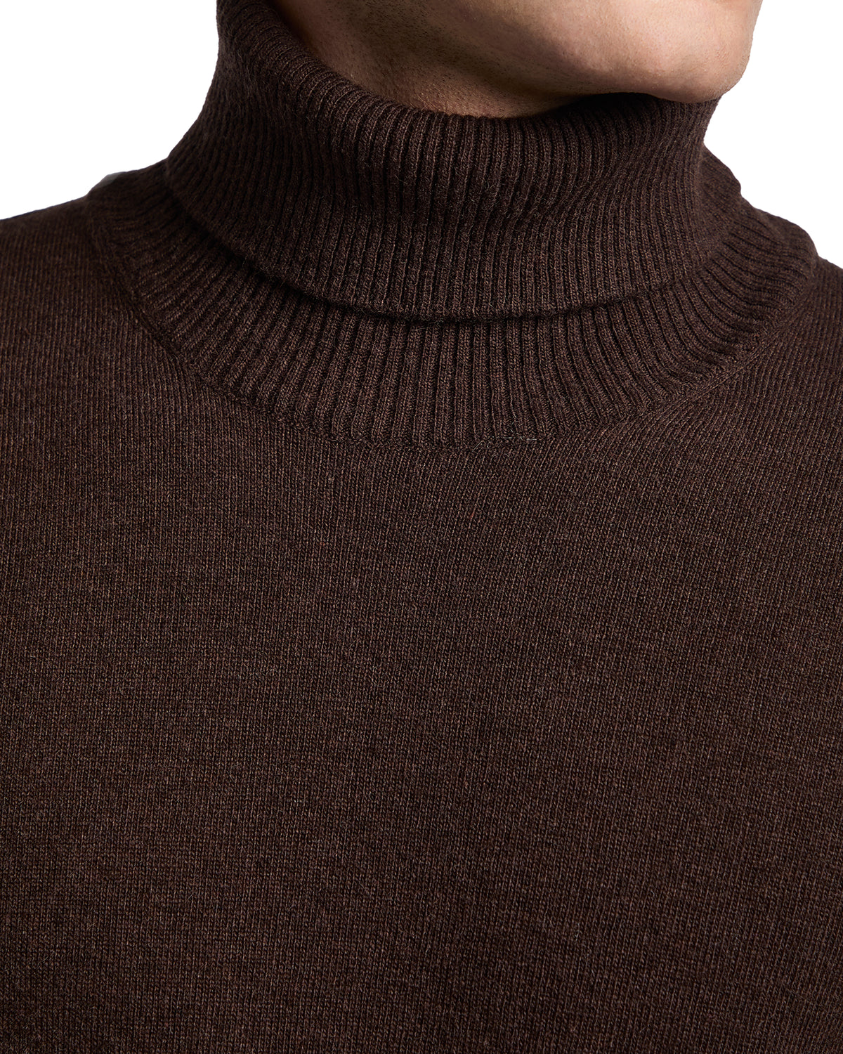 Cuello alto Lee de mezcla de cachemir marrón oscuro
