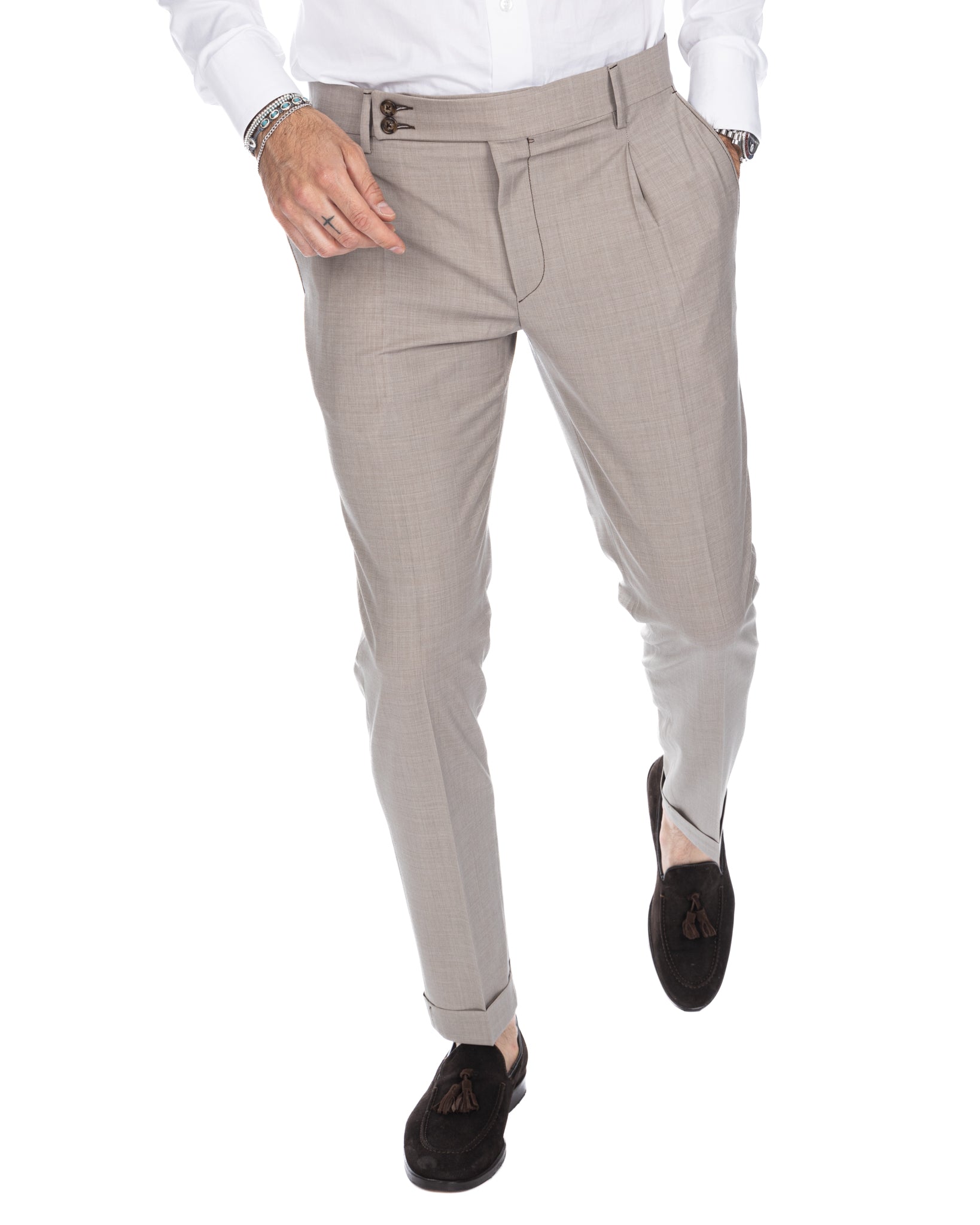 Queens - beige wool trousers