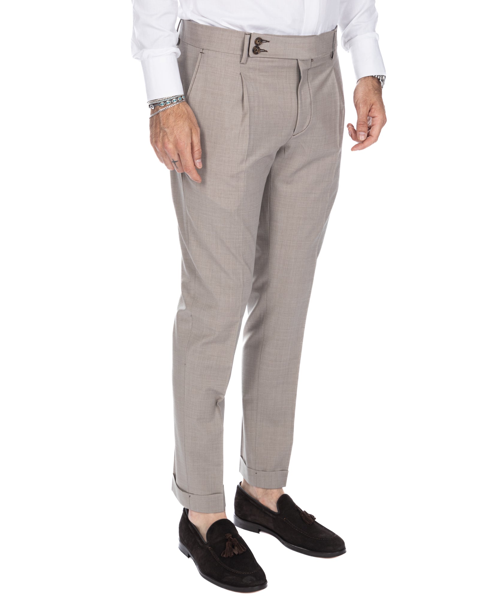 Queens - beige wool trousers