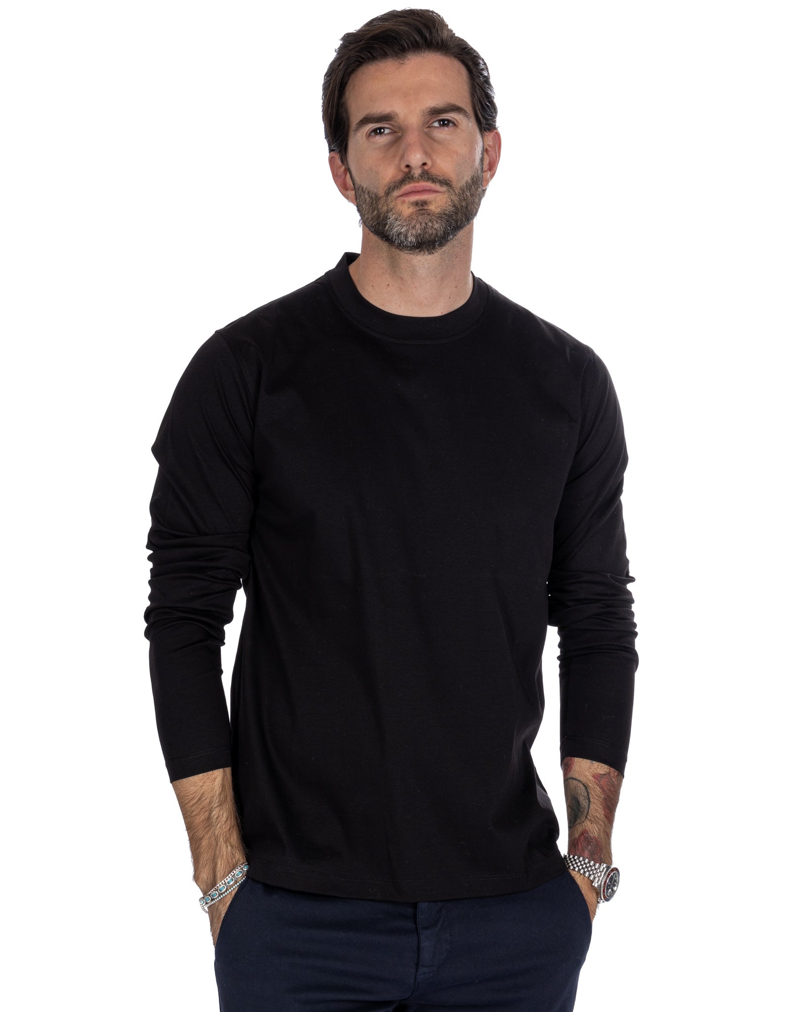 Nimega - black long sleeve cotton t-shirt