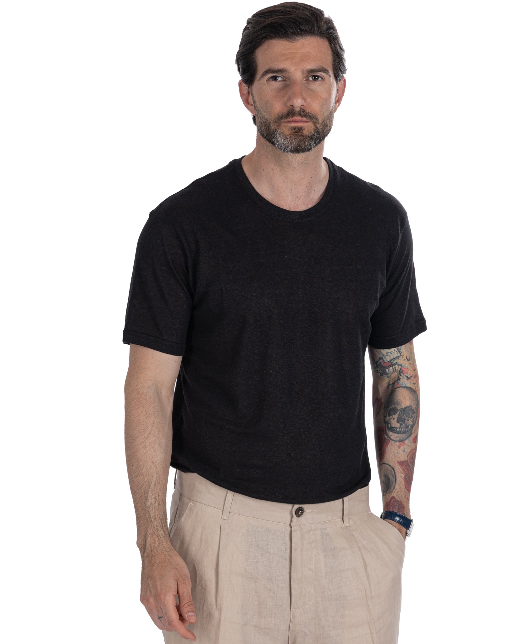 Felix - t-shirt oversize in lino nera