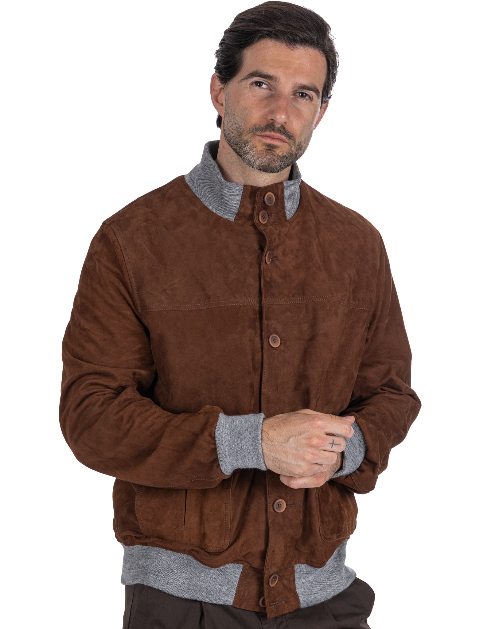 Bomber con bottoni scamosciato cammello