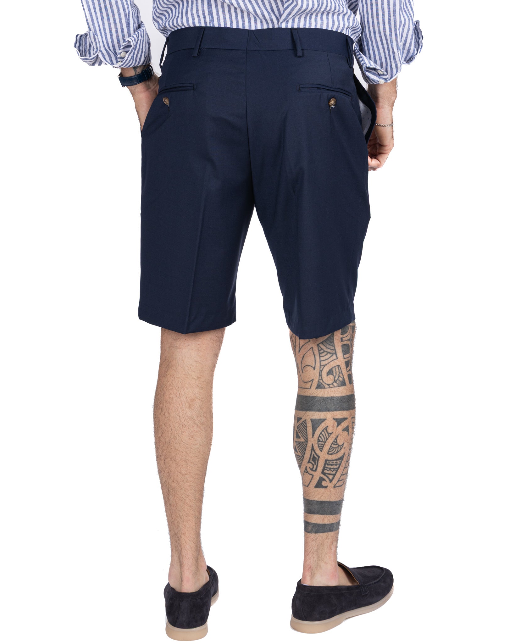 Colton - High-waisted Bermuda shorts with blue pleats