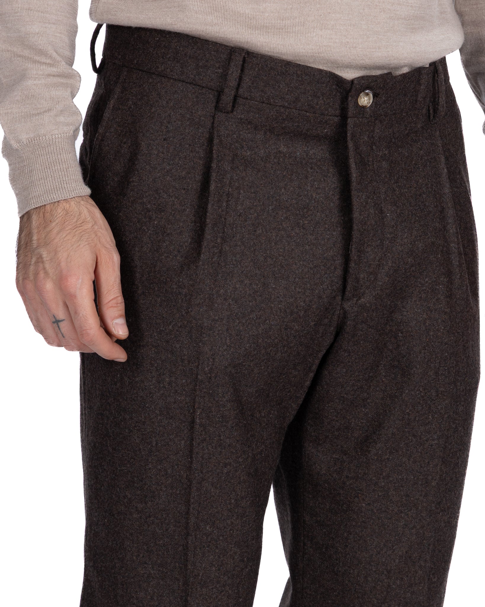 Pantalon en flanelle marron foncé Nikon