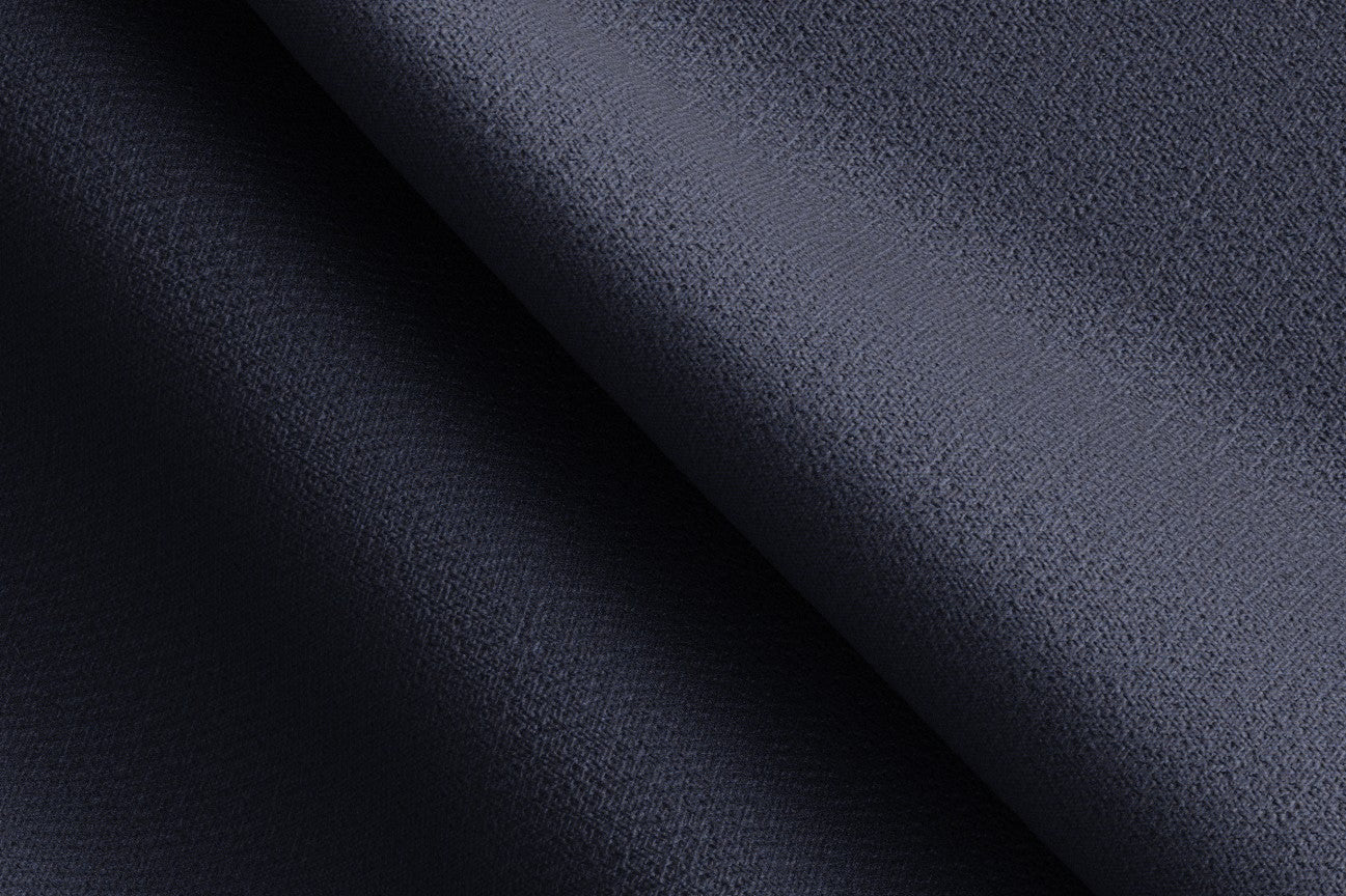 Bespoke suit in 150s blue wool and silk Caccioppoli