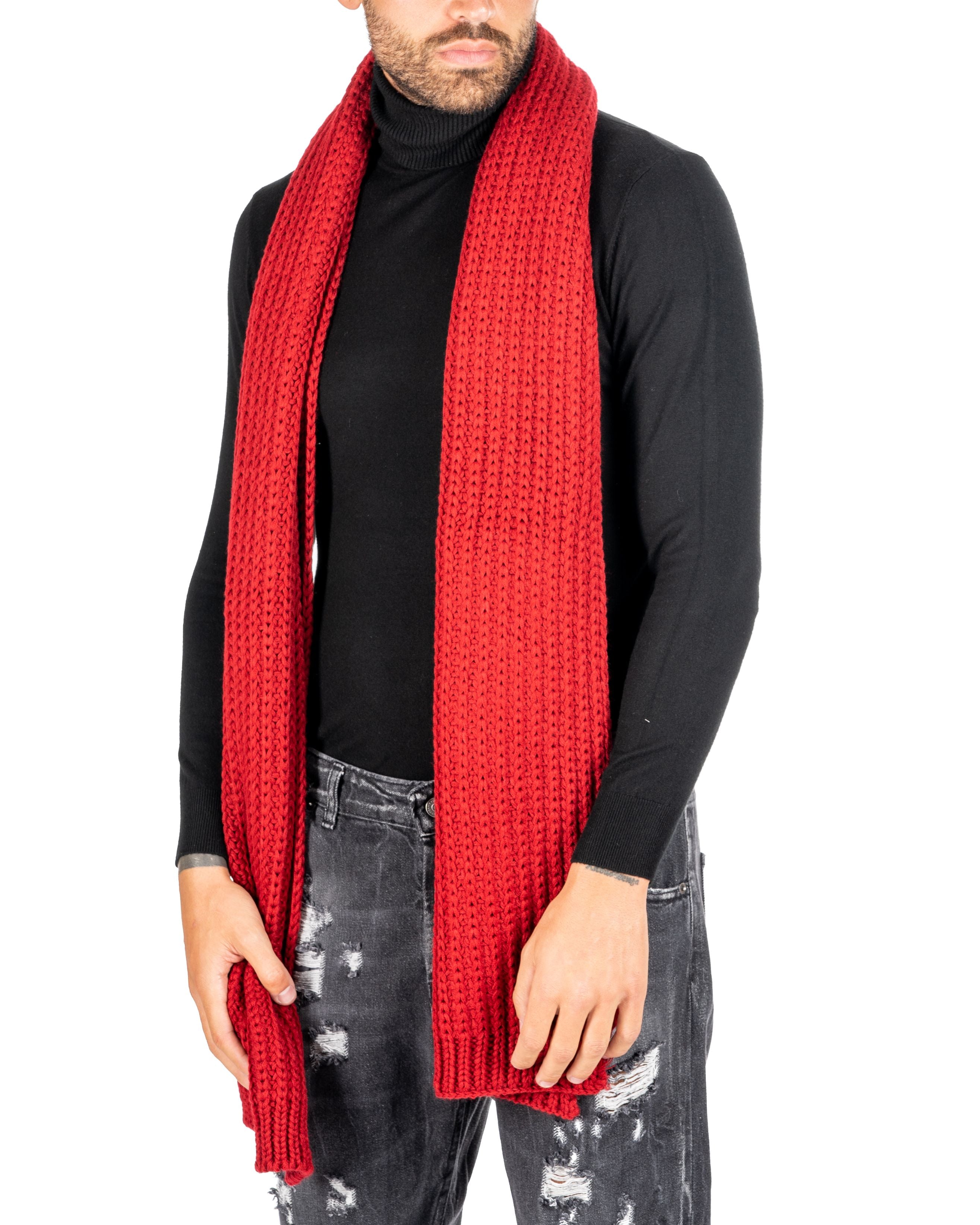 HEAVY RED SCARF WITH KNIT MOTIF